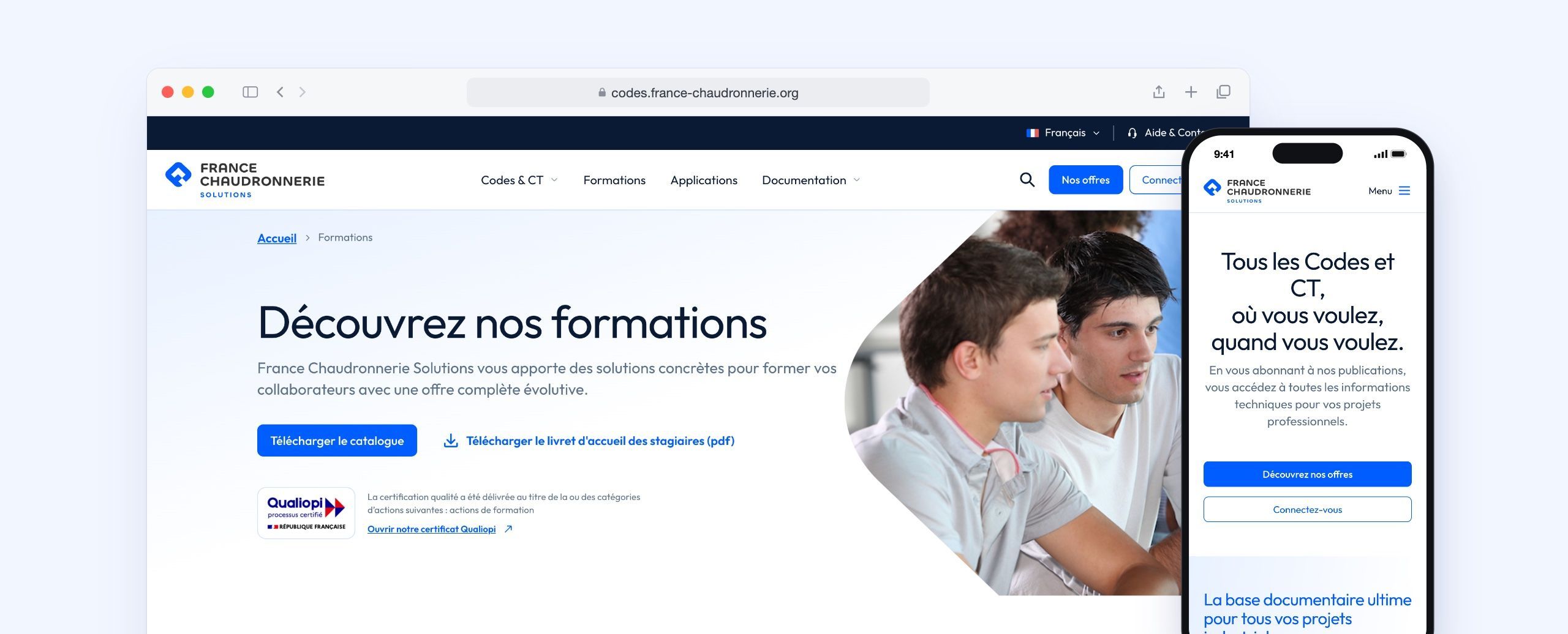 Page Formations sur ordinateur et page d'accueil de la plateforme sur mobile